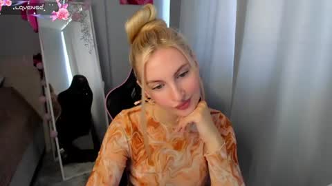 Snapshot of kimmy1_powell chatting on 07-01-26, 04:25 kimmy1_powell online show from 07-01-26, 04:25