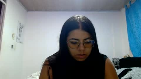 Snapshot of kimmy_kimmy_ chatting on 07-19-26, 05:11 Kimmy online show from 07-19-26, 05:11