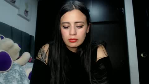 kelly online show from 12-23-24, 02:02