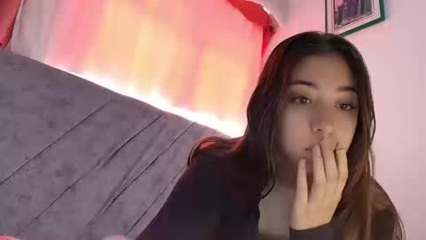 Snapshot of kimmy_veggaa chatting on 09-22-25, 02:41 kimm online show from 09-22-25, 02:41