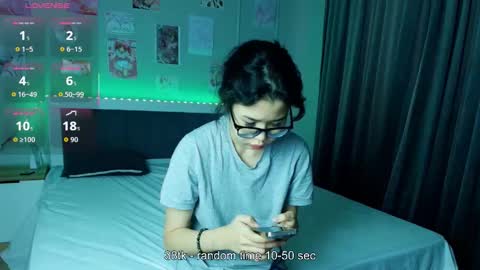 Kimi online show from 12-18-25, 03:23