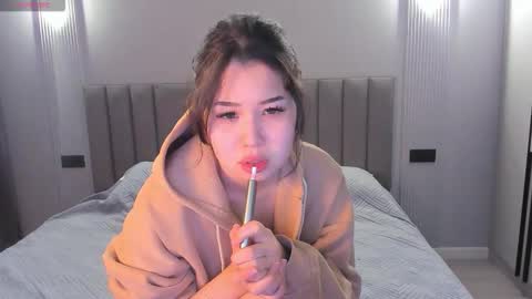 Kimi online show from 02-24-26, 03:04