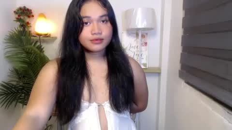 Snapshot of kina_greyx chatting on 07-29-26, 10:46 kina online show from 07-29-26, 10:46