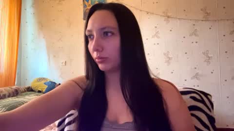 Snapshot of kinacolton chatting on 06-17-26, 01:30 Jenny online show from 06-17-26, 01:30