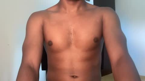 Snapshot of kinda_horny_right_now chatting on 05-21-26, 05:47 Isaac online show from 05-21-26, 05:47