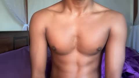 Snapshot of kinda_horny_right_now chatting on 07-08-26, 04:17 Isaac online show from 07-08-26, 04:17