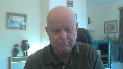 Snapshot of kindahairy4u chatting on 12-29-24, 12:34 kindahairy4u online show from 12-29-24, 12:34