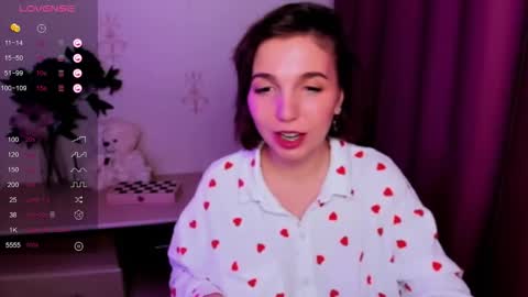 Hazel online show from 11-15-25, 10:34