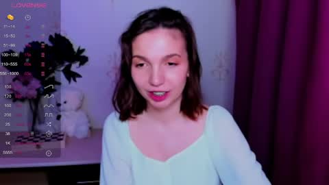 Snapshot of kindhazelhere_ chatting on 04-23-26, 09:52 Hazel online show from 04-23-26, 09:52