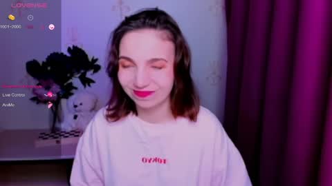 Snapshot of kindhazelhere_ chatting on 04-26-26, 11:13 Hazel online show from 04-26-26, 11:13