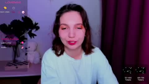 Snapshot of kindhazelhere_ chatting on 04-27-26, 11:36 Hazel online show from 04-27-26, 11:36