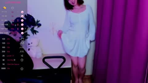 Snapshot of kindhazelhere_ chatting on 05-09-26, 12:49 Hazel online show from 05-09-26, 12:49