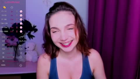 Snapshot of kindhazelhere_ chatting on 05-12-26, 12:41 Hazel online show from 05-12-26, 12:41