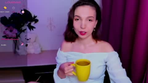 Snapshot of kindhazelhere_ chatting on 05-31-26, 09:27 Hazel online show from 05-31-26, 09:27
