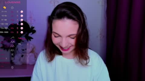 Snapshot of kindhazelhere_ chatting on 06-09-26, 04:13 Hazel online show from 06-09-26, 04:13