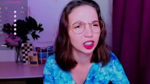 Hazel online show from 07-12-26, 04:03