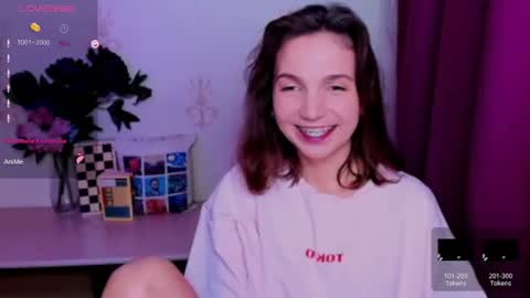 Hazel online show from 07-14-26, 07:02
