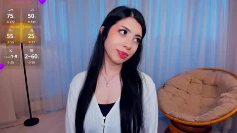 Snapshot of kindraevert chatting on 12-05-25, 05:05 Megan online show from 12-05-25, 05:05