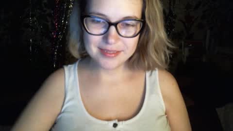 Snapshot of kindsweet chatting on 03-05-25, 01:42 kindsweet online show from 03-05-25, 01:42