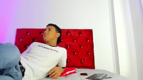 king_ares1 online show from 12-01-25, 03:17