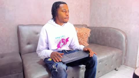 Snapshot of king_blazze chatting on 06-23-26, 02:26 B L A Z Z E online show from 06-23-26, 02:26