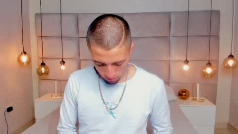 Snapshot of king_dante_ chatting on 12-16-24, 11:18 King Dante online show from 12-16-24, 11:18