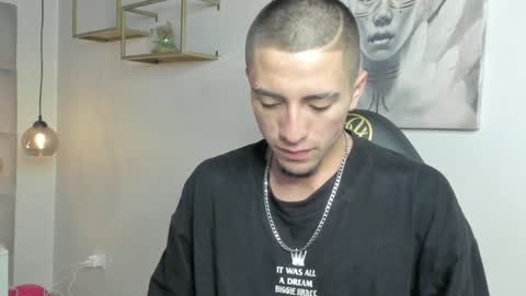 Snapshot of king_dante_ chatting on 12-31-24, 05:29 King Dante online show from 12-31-24, 05:29