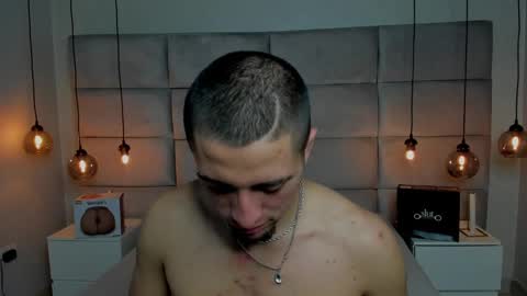 Snapshot of king_dante_ chatting on 03-05-25, 08:32 King Dante online show from 03-05-25, 08:32