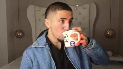 Snapshot of king_dante_ chatting on 09-16-25, 11:55 King Dante online show from 09-16-25, 11:55