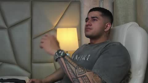 Angel Falconer online show from 11-10-25, 01:04