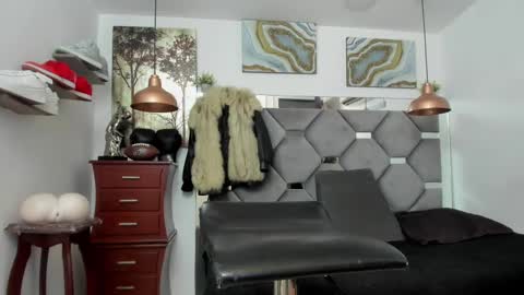 Snapshot of king_fitt_ chatting on 02-03-25, 07:00 HOT MEN BLACK online show from 02-03-25, 07:00