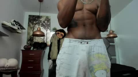 Snapshot of king_fitt_ chatting on 03-26-26, 03:06 HOT MEN BLACK online show from 03-26-26, 03:06