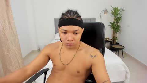 king_master77 online show from 03-05-25, 11:17