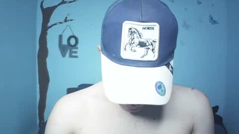 Snapshot of king_noah_1 chatting on 07-08-26, 07:18 king_noah_1 online show from 07-08-26, 07:18