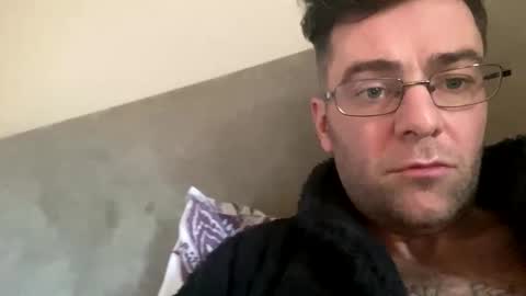 king_o107 online show from 03-11-26, 08:20