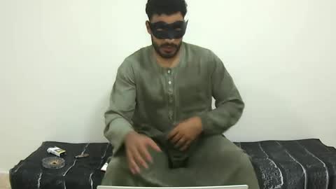 Snapshot of king_of_arabians chatting on 06-18-26, 09:14 king_of_arabians online show from 06-18-26, 09:14