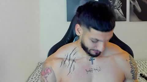 king_of_kings__ online show from 11-11-25, 10:54