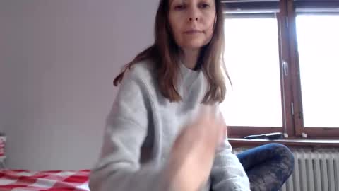 Snapshot of kingandprincess chatting on 05-02-26, 06:13 sexysexyhotwetpinkredpussy online show from 05-02-26, 06:13