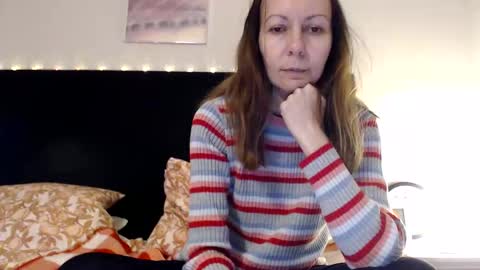 Snapshot of kingandprincess chatting on 05-18-26, 08:36 sexysexyhotwetpinkredpussy online show from 05-18-26, 08:36