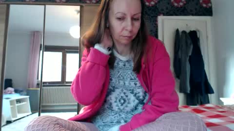Snapshot of kingandprincess chatting on 05-26-26, 05:53 sexysexyhotwetpinkredpussy online show from 05-26-26, 05:53