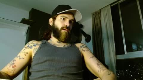 Snapshot of kingcat420 chatting on 05-05-26, 02:08 Jake online show from 05-05-26, 02:08