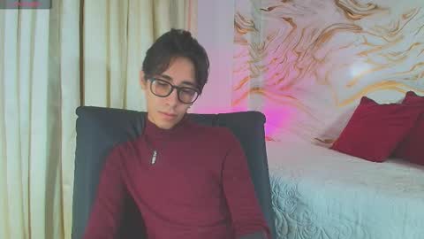 kingdanny_8 online show from 02-05-26, 01:54