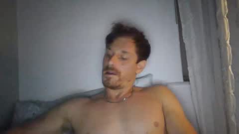 kingharold92 online show from 06-11-26, 12:32