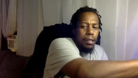 Snapshot of kinglibra420 chatting on 12-02-24, 01:03 loyal fuck online show from 12-02-24, 01:03