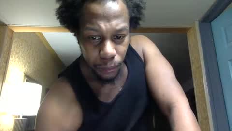 Snapshot of kinglibra420 chatting on 02-10-25, 01:55 loyal fuck online show from 02-10-25, 01:55