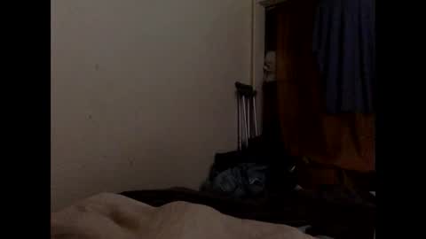 Snapshot of kinglibra420 chatting on 10-11-25, 07:51 loyal fuck online show from 10-11-25, 07:51