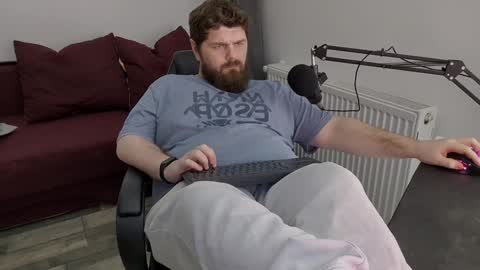 Marti online show from 02-07-25, 04:03