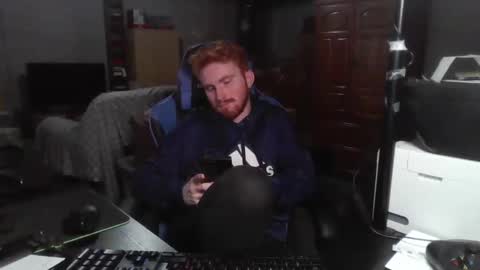 Snapshot of kingoffootfetish chatting on 02-26-25, 07:42 Master  King Tommy online show from 02-26-25, 07:42