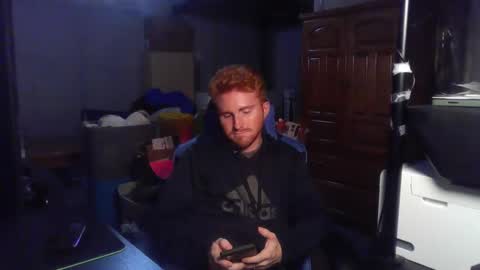 Snapshot of kingoffootfetish chatting on 09-30-25, 07:57 Master  King Tommy online show from 09-30-25, 07:57