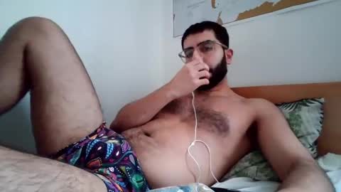 Snapshot of kingofpigs chatting on 01-05-25, 01:15 KingofPigs online show from 01-05-25, 01:15